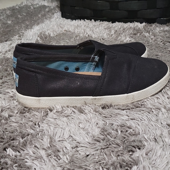 TOMS Avalon Canvas Slip-On Shoes - Picture 3 of 7